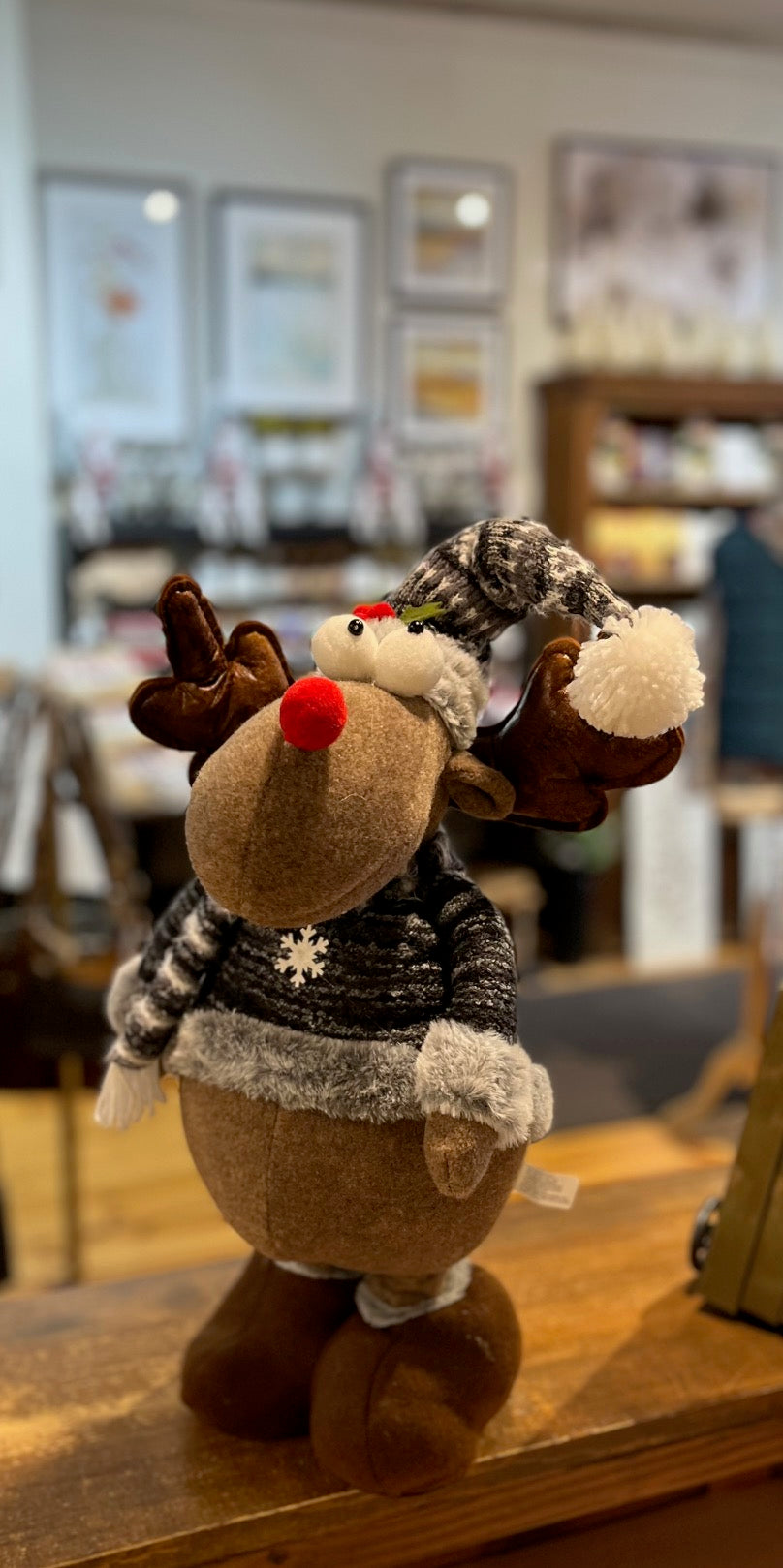 Frosted Stretch Moose