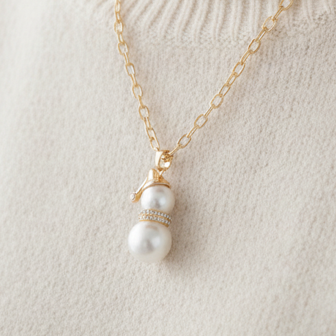 Snoman Pearl Necklace