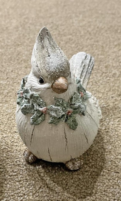Snowy Bird w/Wreath